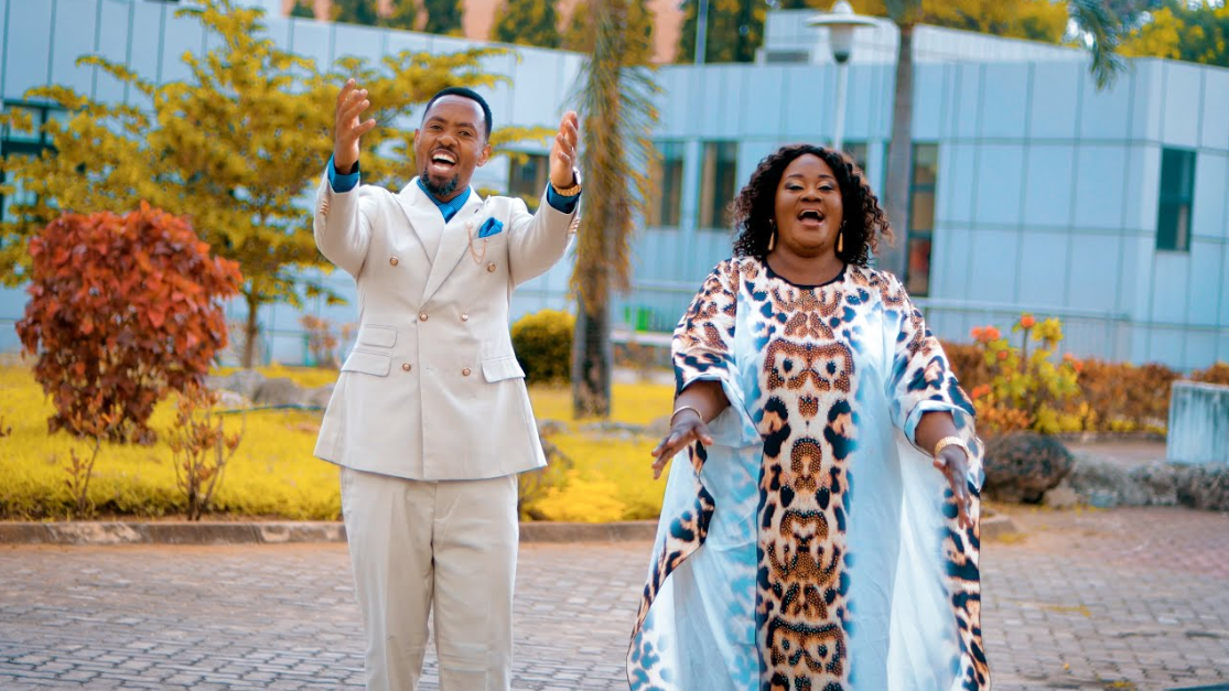 Music Audio | Pastor Amos Ft Upendo Nkone – Salama